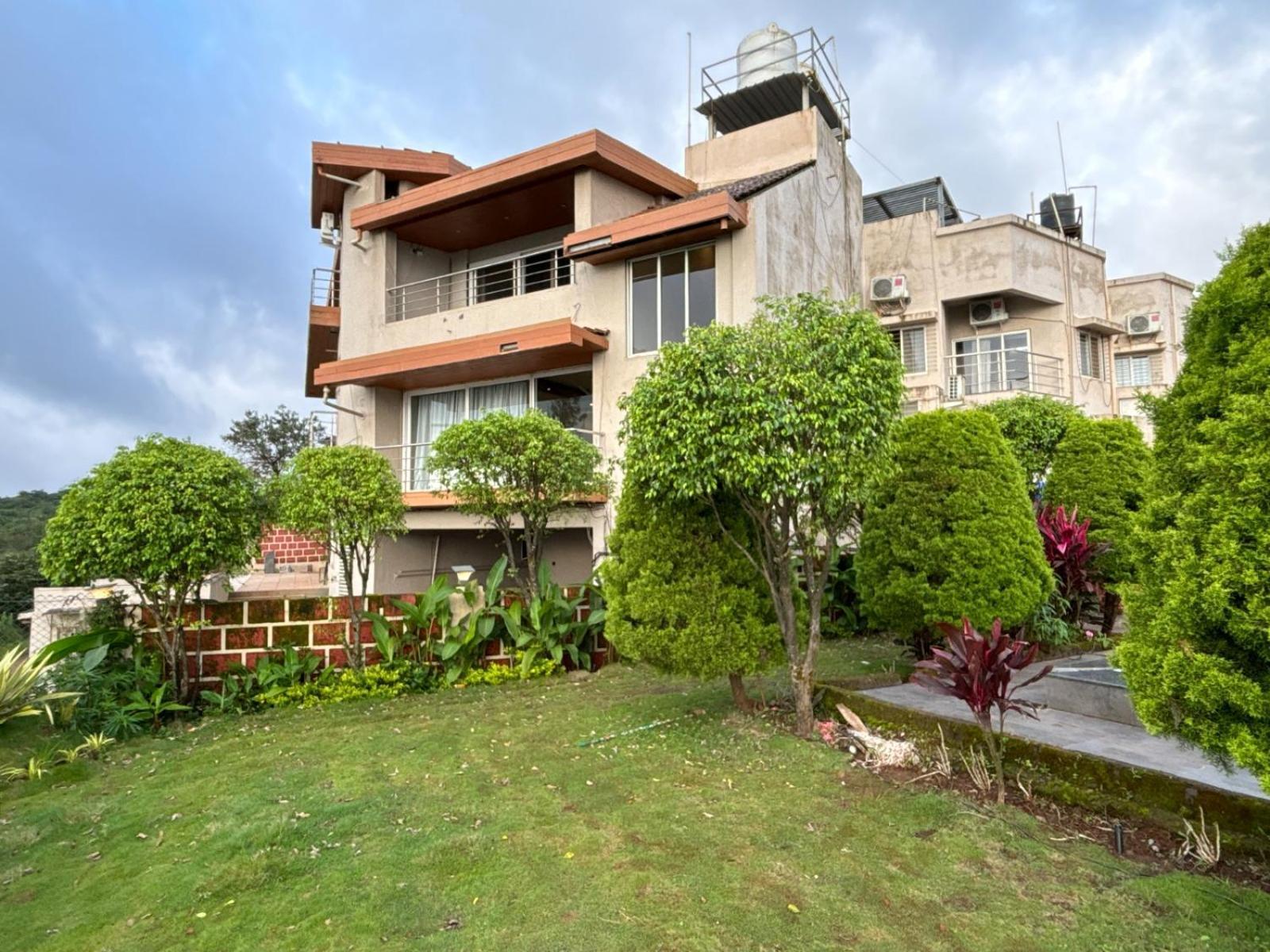 Hillview Rooms By 29 Bungalow Panchgani Exterior photo